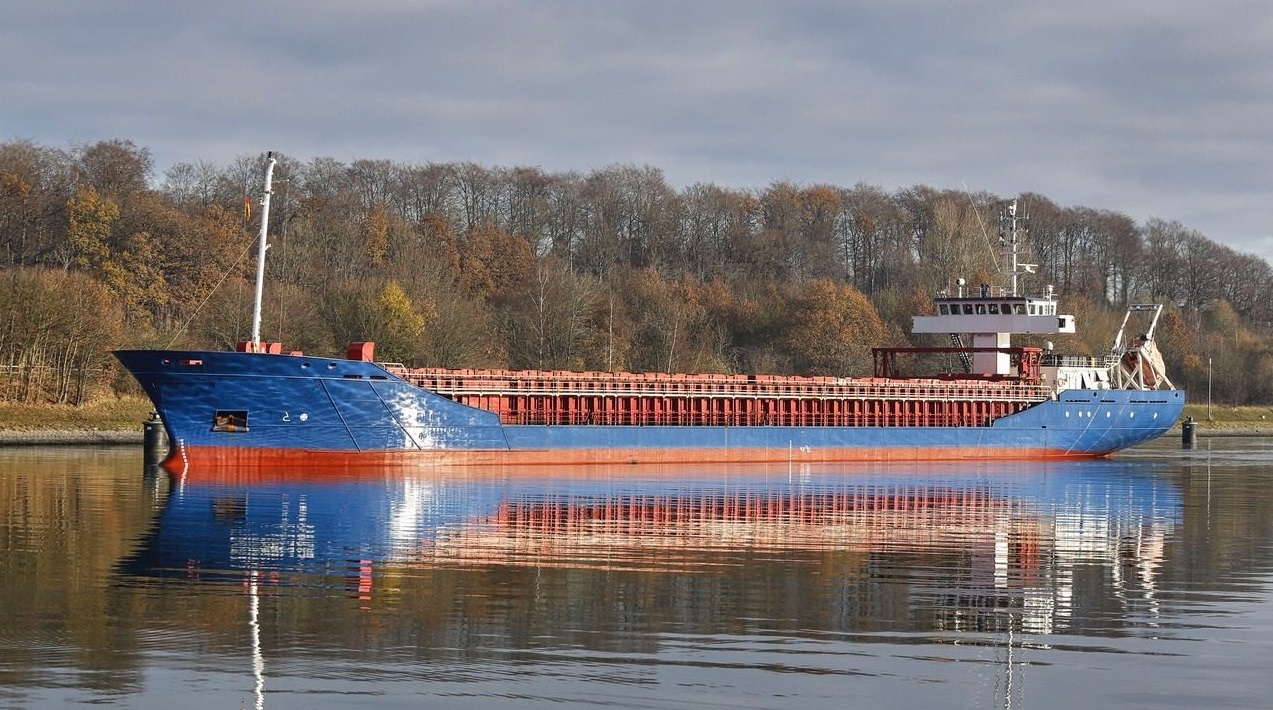 mpp-gearless-general-cargo-ship-for-sale-4684-dwt-build-2003-104-meters-ice-class-ia-under-voyage25B066819-EB33-1D6E-4B36-7121EDA566F1.jpg