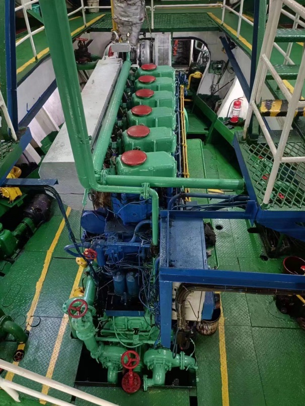 tanker-ship-for-sale-snp-shipping-brokerage-aibmaritime-lafiotakis-group-chinese-build-2004-dwt-4111mt-engineE781BB92-2BA6-1C73-5288-B5BDF120A896.jpg