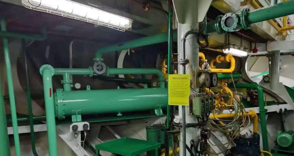 tanker-ship-for-sale-snp-shipping-brokerage-aibmaritime-lafiotakis-group-chinese-build-2003-dwt-4460mt-engine-room068D3575-5BCB-BE3D-04BE-9C8FD9C6E0CD.jpg